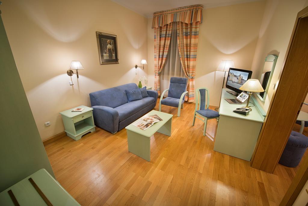 Old Town Bed & Breakfast Ceske Budejovice Exterior foto
